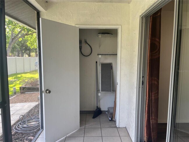Building Photo - 3745 Mission Ct