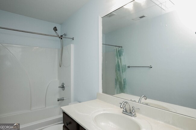 Building Photo - 438 Privet Cir