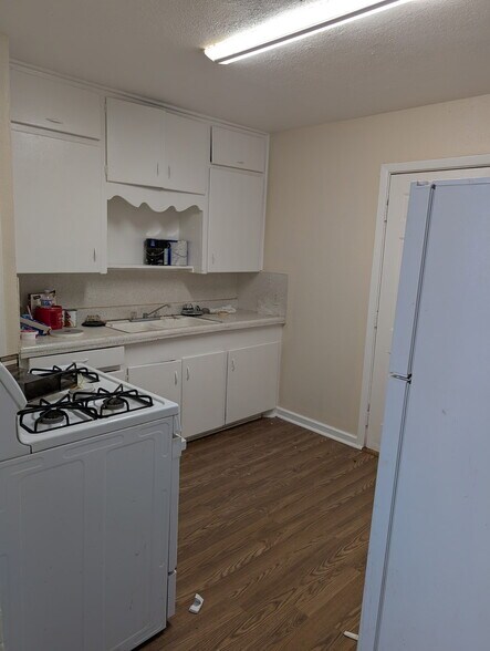 Building Photo - 2210 35th St