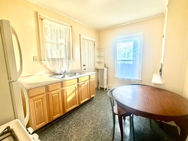 Primary Photo - 1901 4th Ave