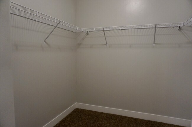 Building Photo - 14659 Bloom Dr