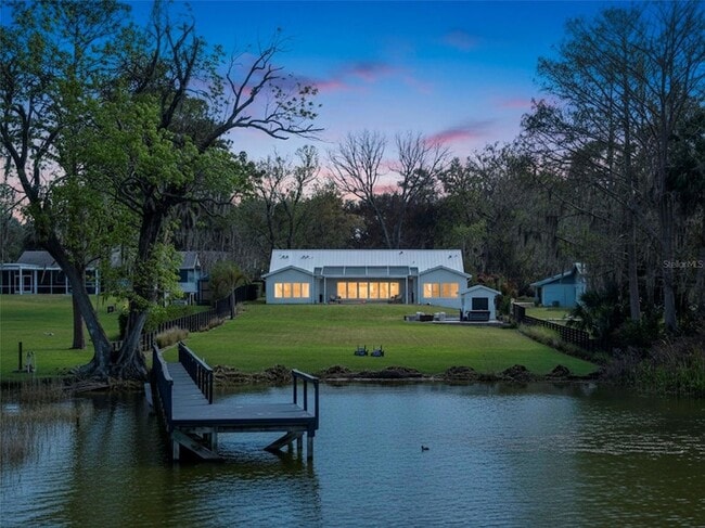 Building Photo - 1021 Temple Grove Pl