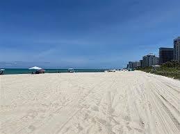 Building Photo - 6450 Collins Ave