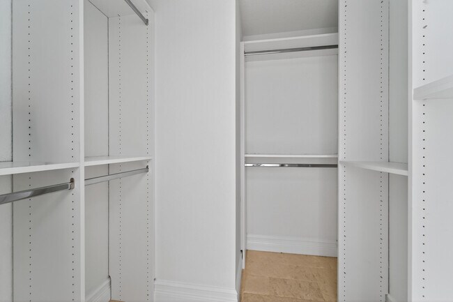 Building Photo - 11015 Legacy Ln