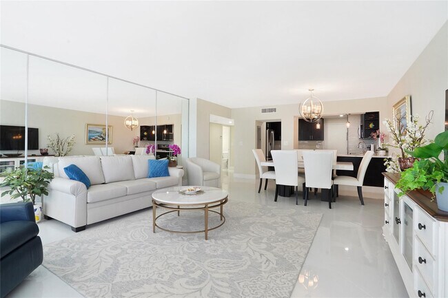 Building Photo - 3430 Galt Ocean Dr