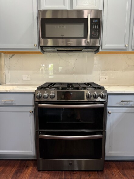 Building Photo - 1013 Long Pointe Ave