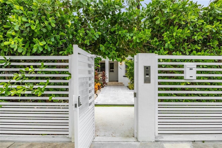 Building Photo - 741 NE 87th St