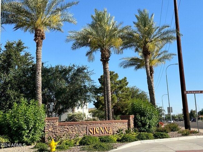 Building Photo - 2251 E Azalea Dr