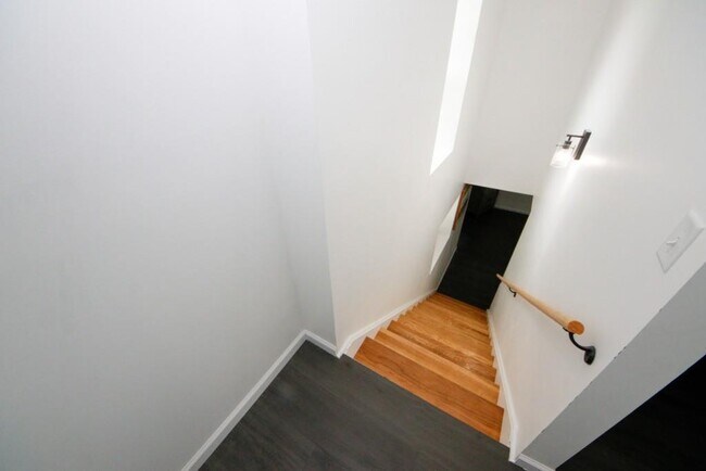 Building Photo - 6157 Orville Dr