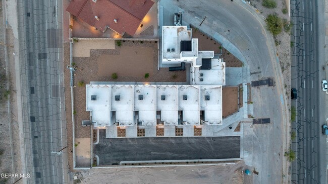 Building Photo - 1519 Golden Hill Terrace