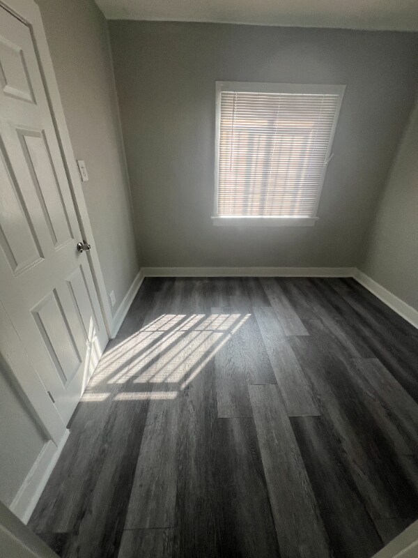 Building Photo - 1743 Sichel St