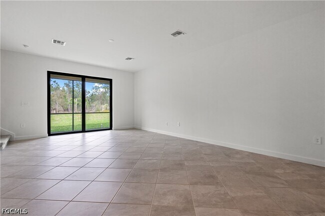 Building Photo - 14150 Gardeners Wy