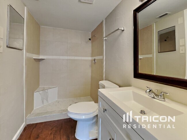 Building Photo - 11404 Larkwood Way