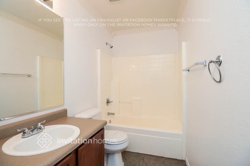 Building Photo - 1813 N 94th Ave