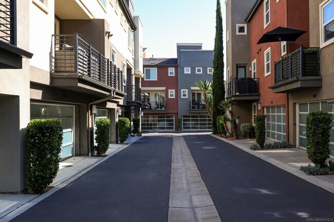 Building Photo - 2434 Via Alta