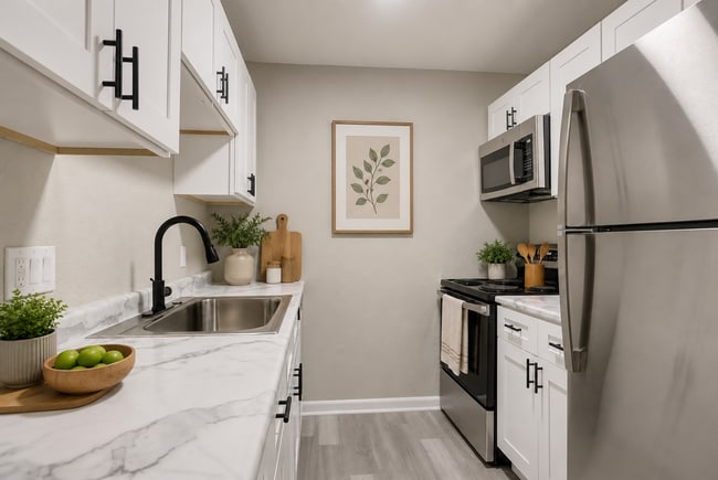 Building Photo - Lakeview Apartments