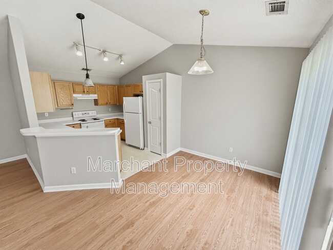 Building Photo - 776 Waterbrook Ln