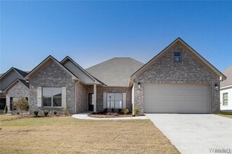 Building Photo - 13514 William Dr