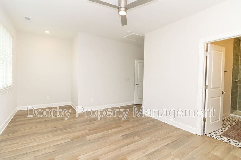 Building Photo - 760 Bespoke Wy