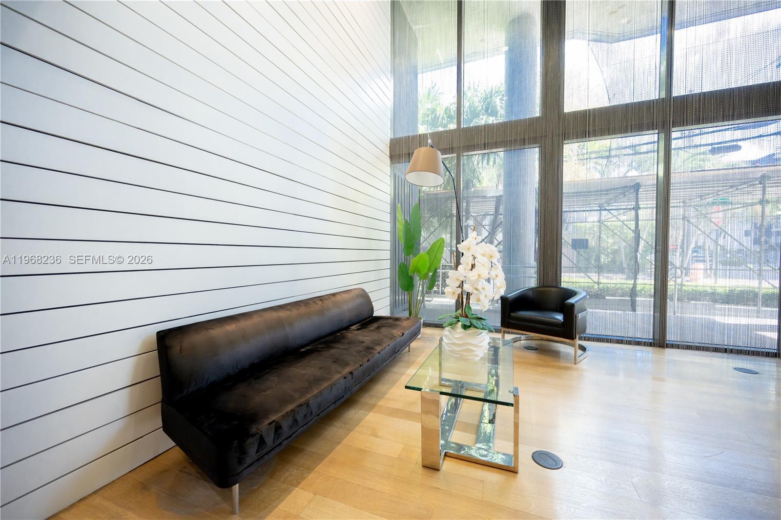 Building Photo - 201 SW 17th Rd