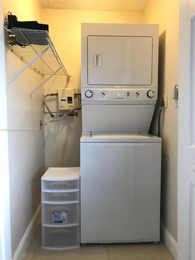 Building Photo - 11331 SW 49th St