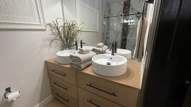 Building Photo - 3176 Feltrim Pl