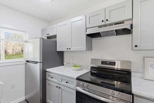 Building Photo - 1322 California St