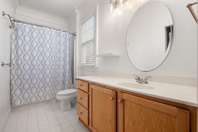 Building Photo - Freshly Updated 2BR/2BA Condo in Northeast Raleigh - Minutes to Downtown