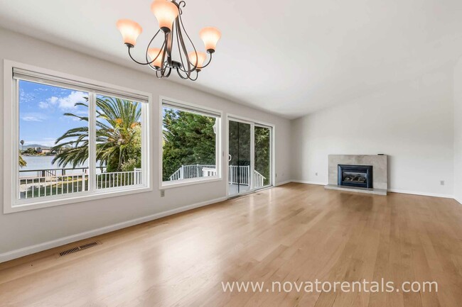 Building Photo - 986 Bel Marin Keys Blvd