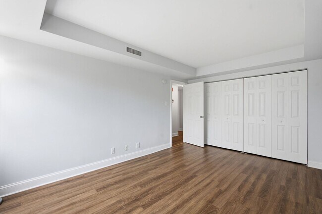 Building Photo - 8315 N Brook Ln