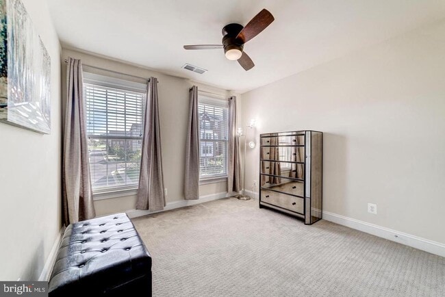 Building Photo - 20637 Erskine Terrace