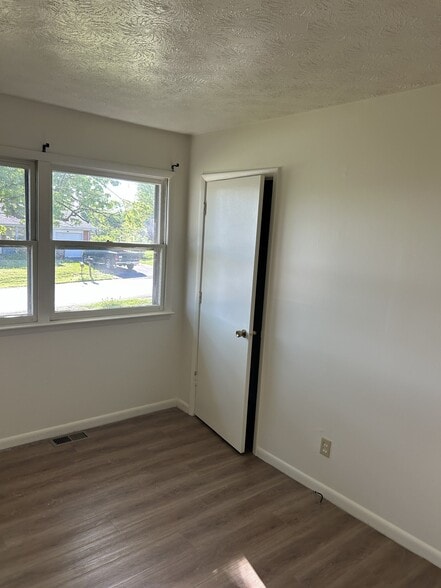 Building Photo - 115 Salter Rd