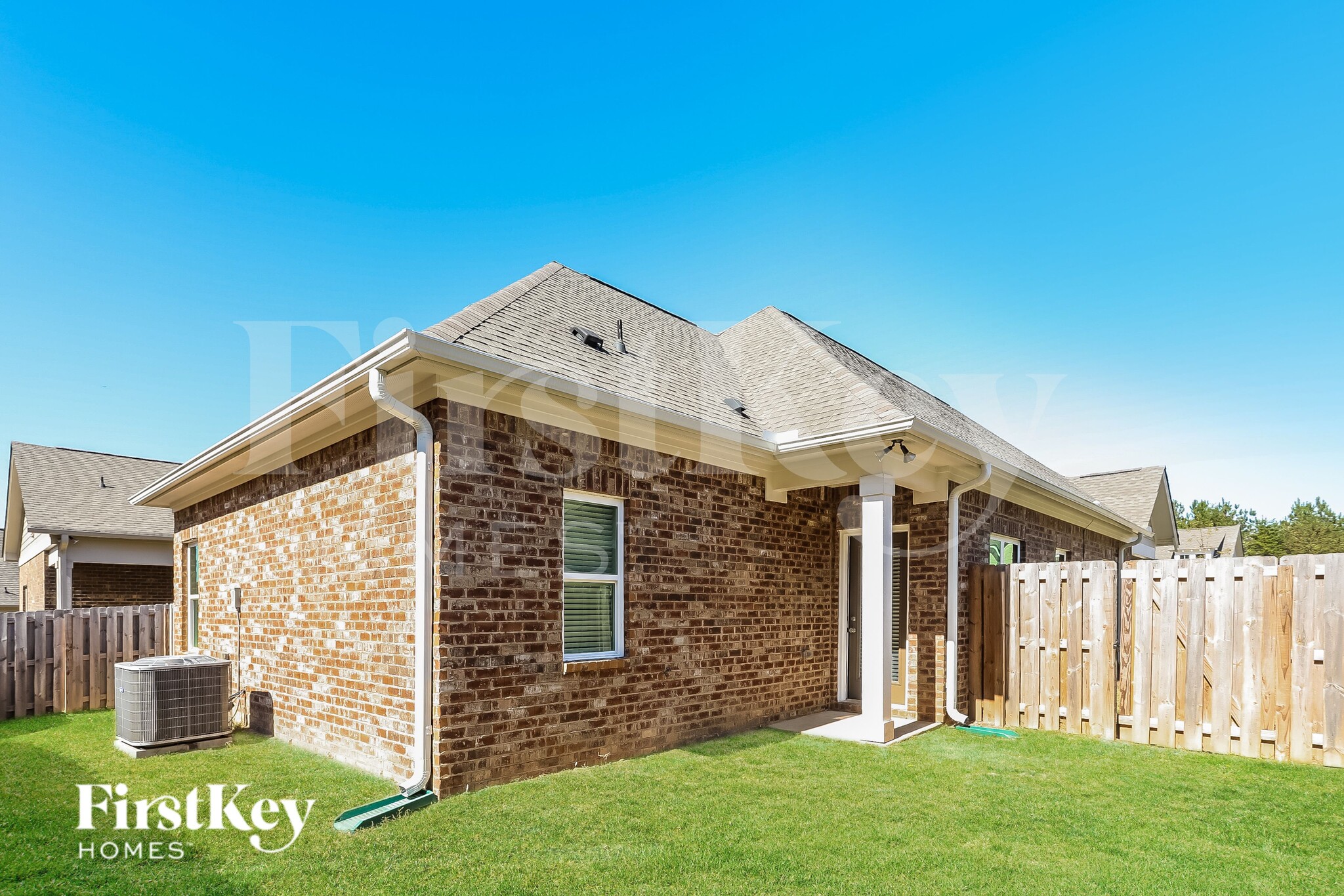 Building Photo - 1414 Woodridge Pl