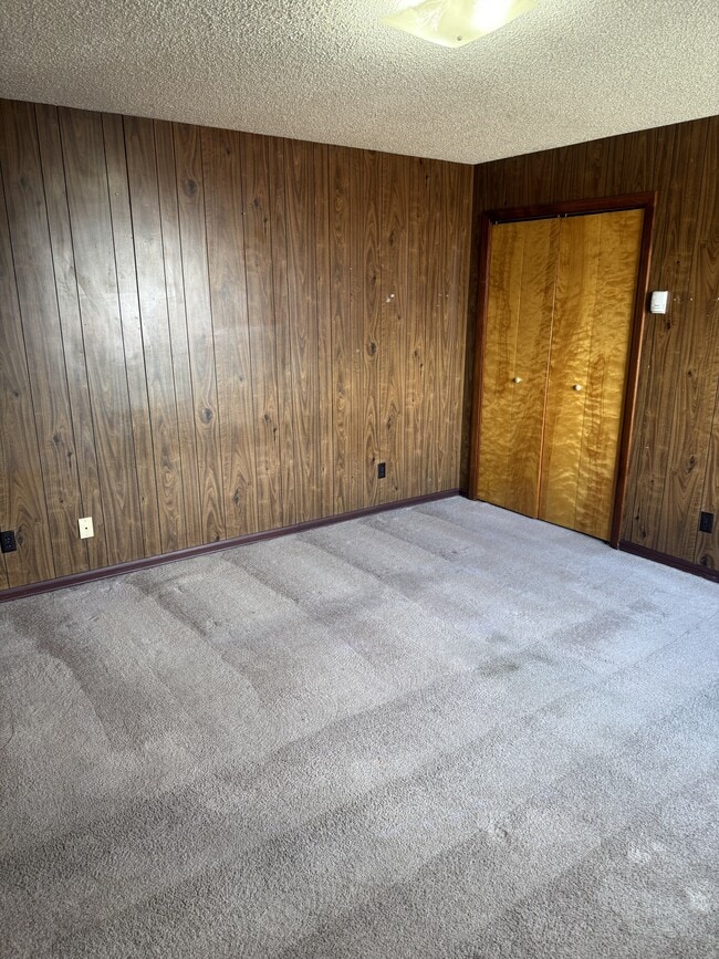 Building Photo - 405 Slater St