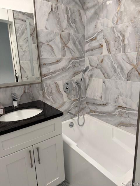 Building Photo - 61-33 Palmetto St