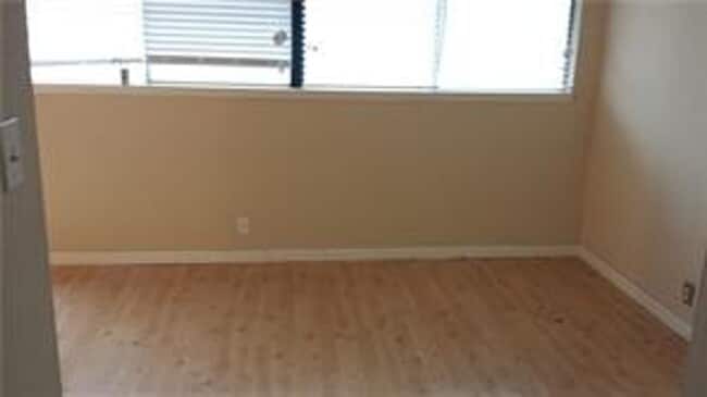 Building Photo - 2404 Longview St