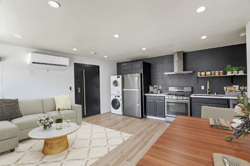 Primary Photo - 1139 Bellevue Ave