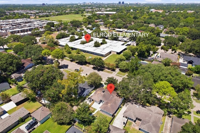 Building Photo - 6211 Dumfries Dr