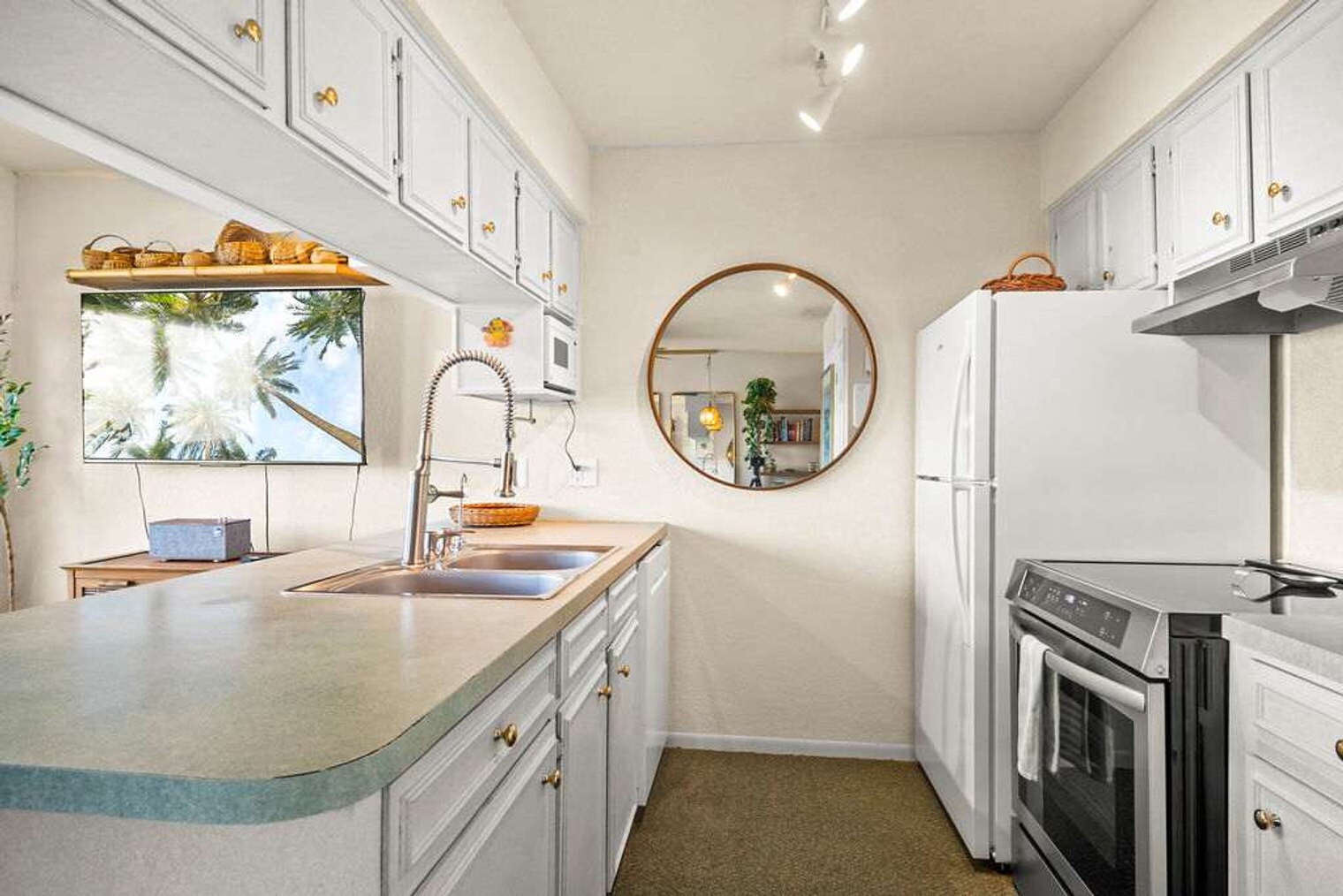 Building Photo - 15209 Leeward Dr