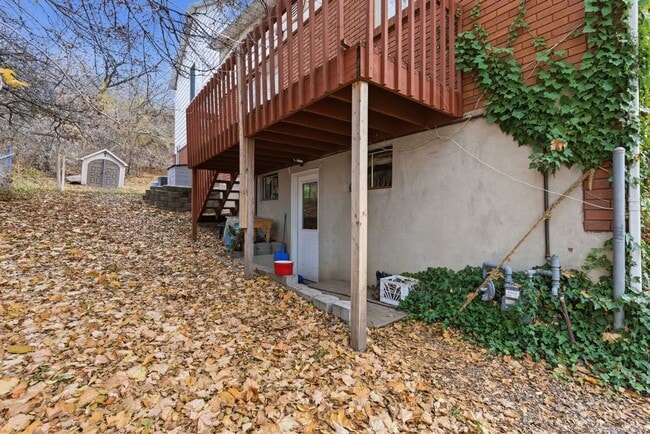 Building Photo - 4050 Taylor Ave