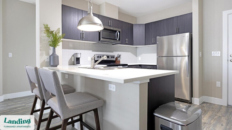 Building Photo - 1000 S Broadway