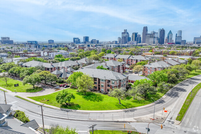 Aerial - Treymore At Cityplace