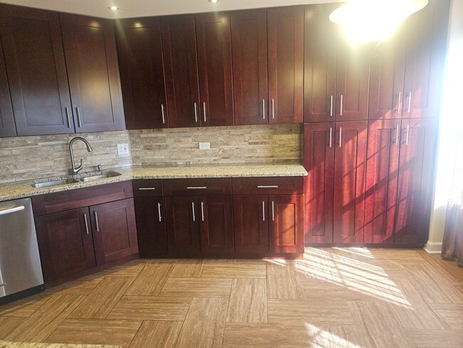 Building Photo - 1173 St Andrews Ct