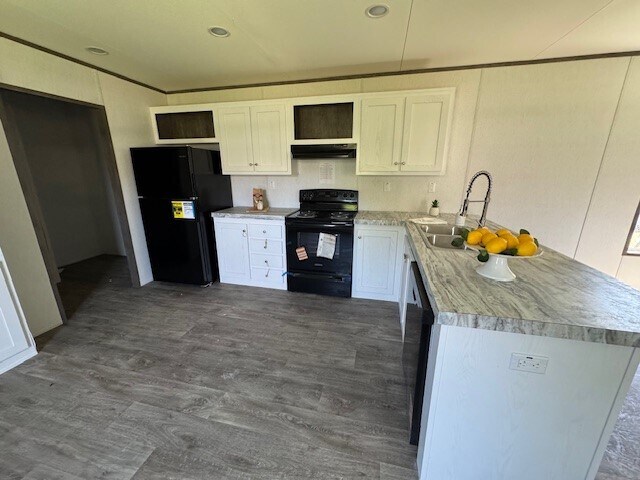 Building Photo - 21071 Pinetex St