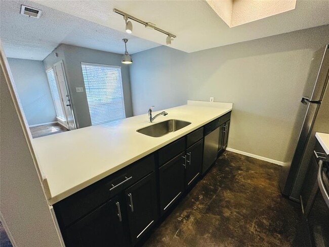 Building Photo - 3422 Willowrun Dr