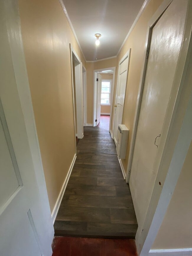 Building Photo - 2721 Simpson St