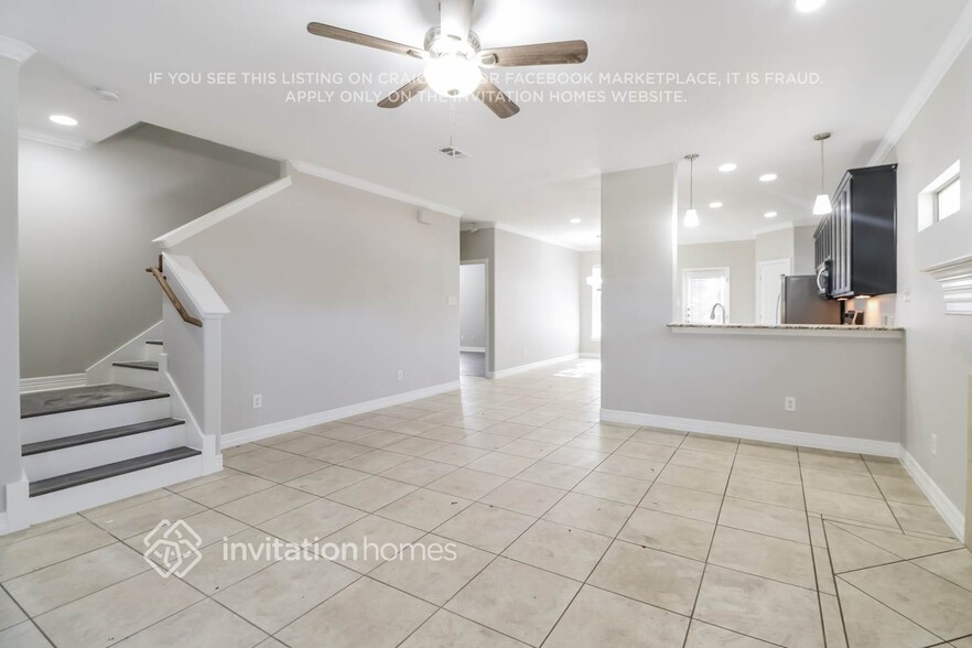 Building Photo - 17209 Panorama Dr