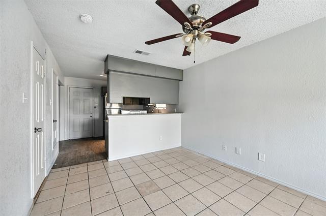 Building Photo - 4949 Miller Ave