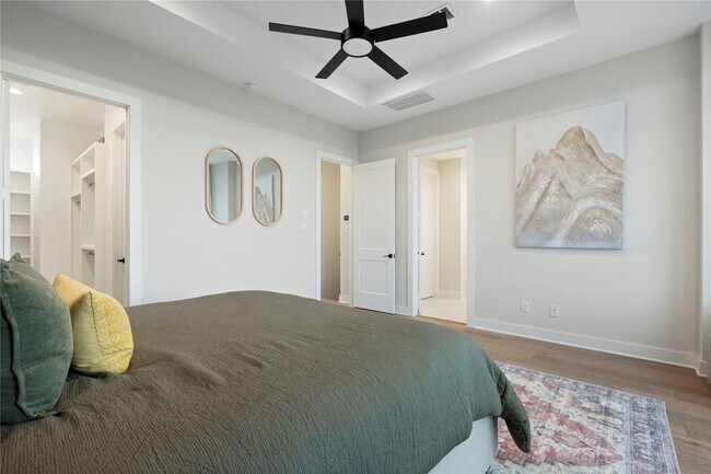 Building Photo - 1410 Milby St