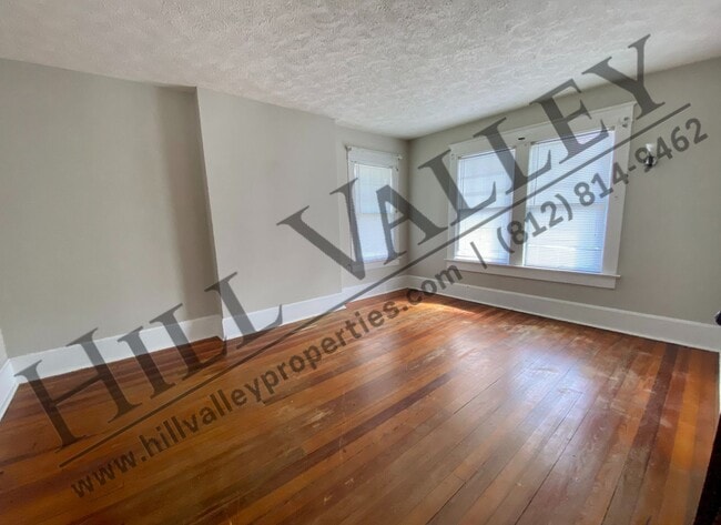 Building Photo - Three bedroom home